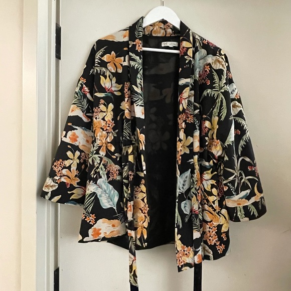 Zara Trf Floral Jacket with Fringe Belt - Picture 10 of 10